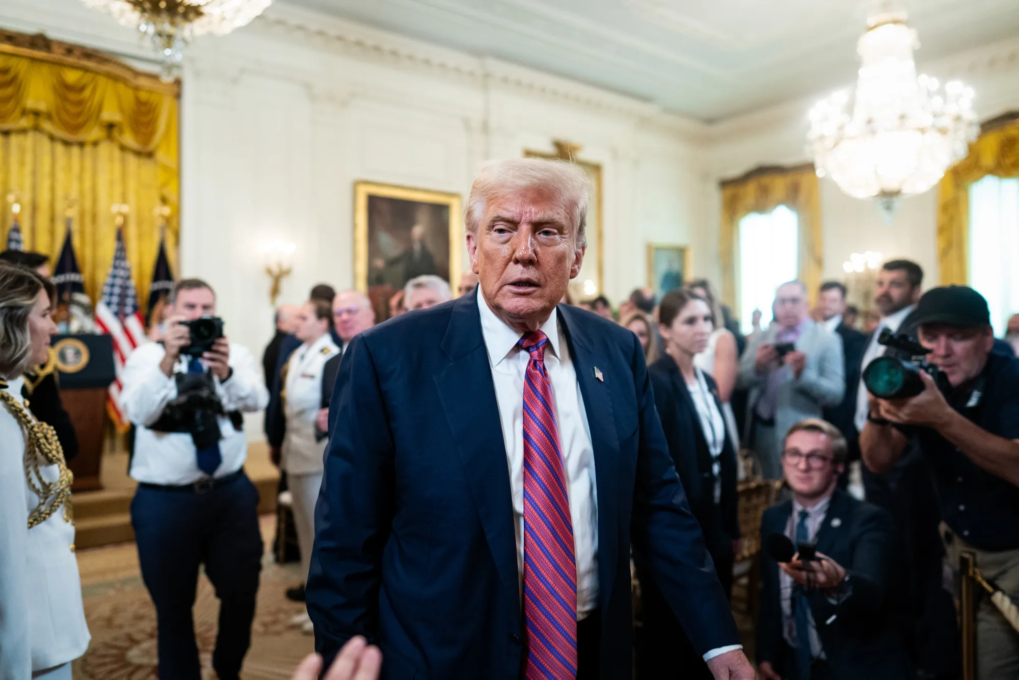 Тарифи Трампа створюють хаос для Азії: питання китайських ланцюгів досі відкриті